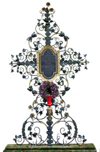 Gerhard Willhalm – Grabkreuz