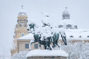 Reiterstandbild König Ludwig I. im Winter – Foto aus München