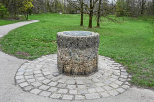 Gedenkstein - Denninger Anger – Foto aus München