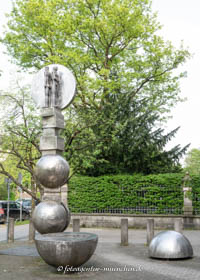 Evolution Nr. 1 – Foto aus München