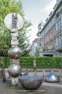 Evolution Nr. 1 – Foto aus München