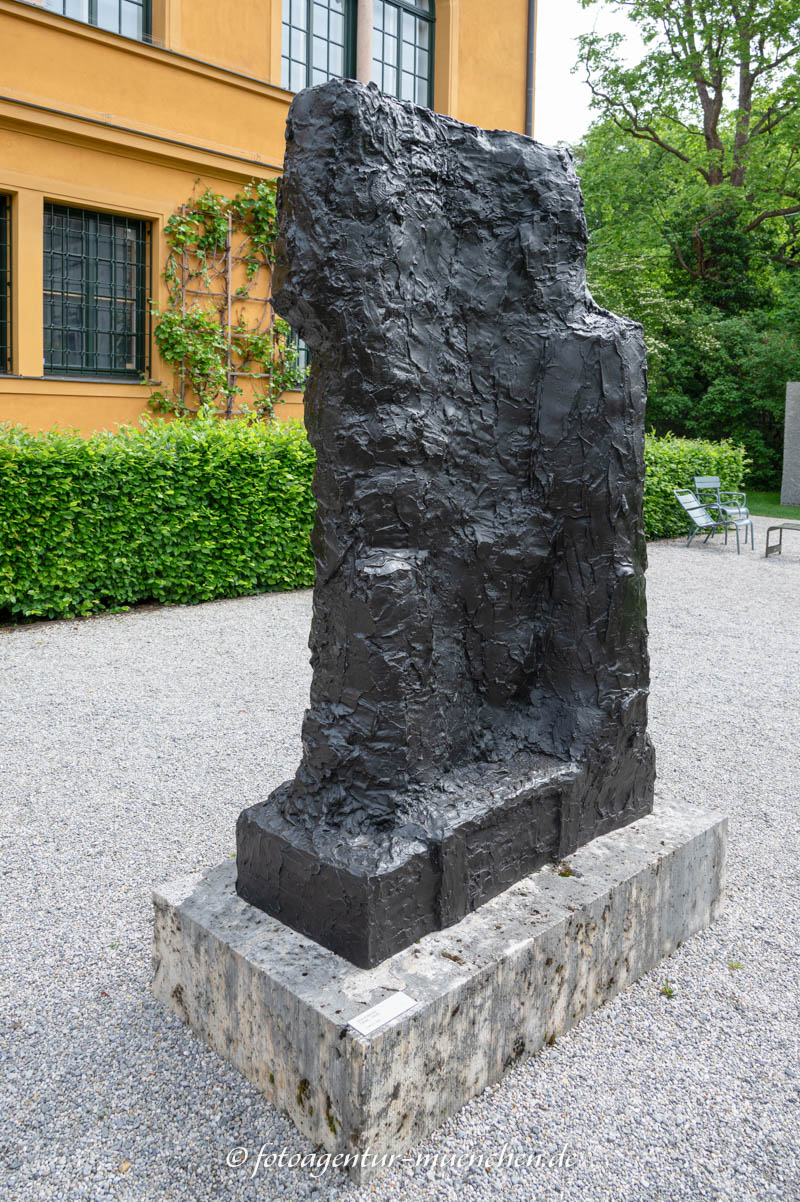 Torso I – Denkmal/Kunstwerk in München
