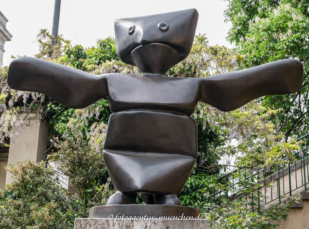 Der Assistent – Denkmal/Kunstwerk in München