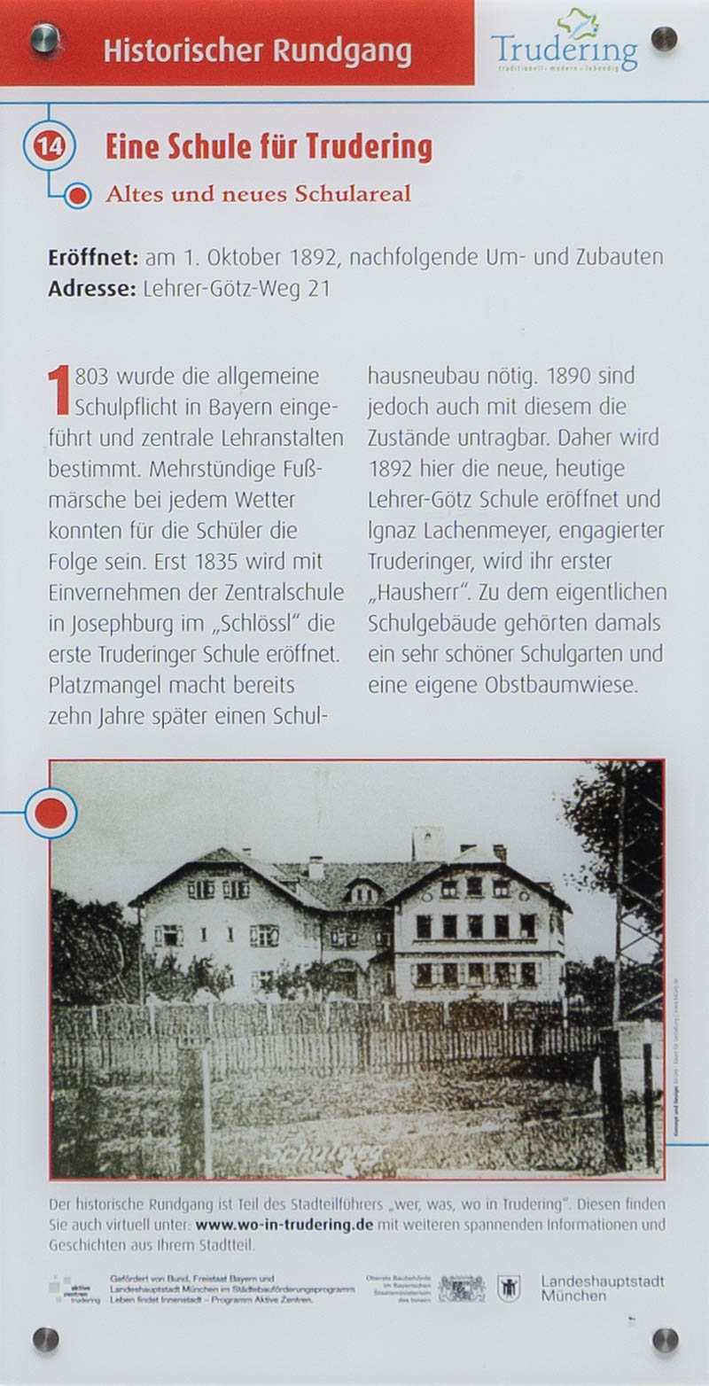 Eine Schule für Trudering – Denkmal/Kunstwerk in München