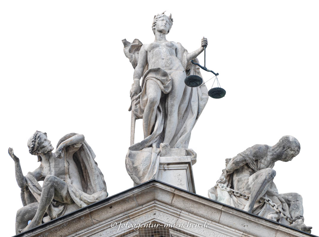 Justitia - Gerechtigkeit – Denkmal/Kunstwerk in München