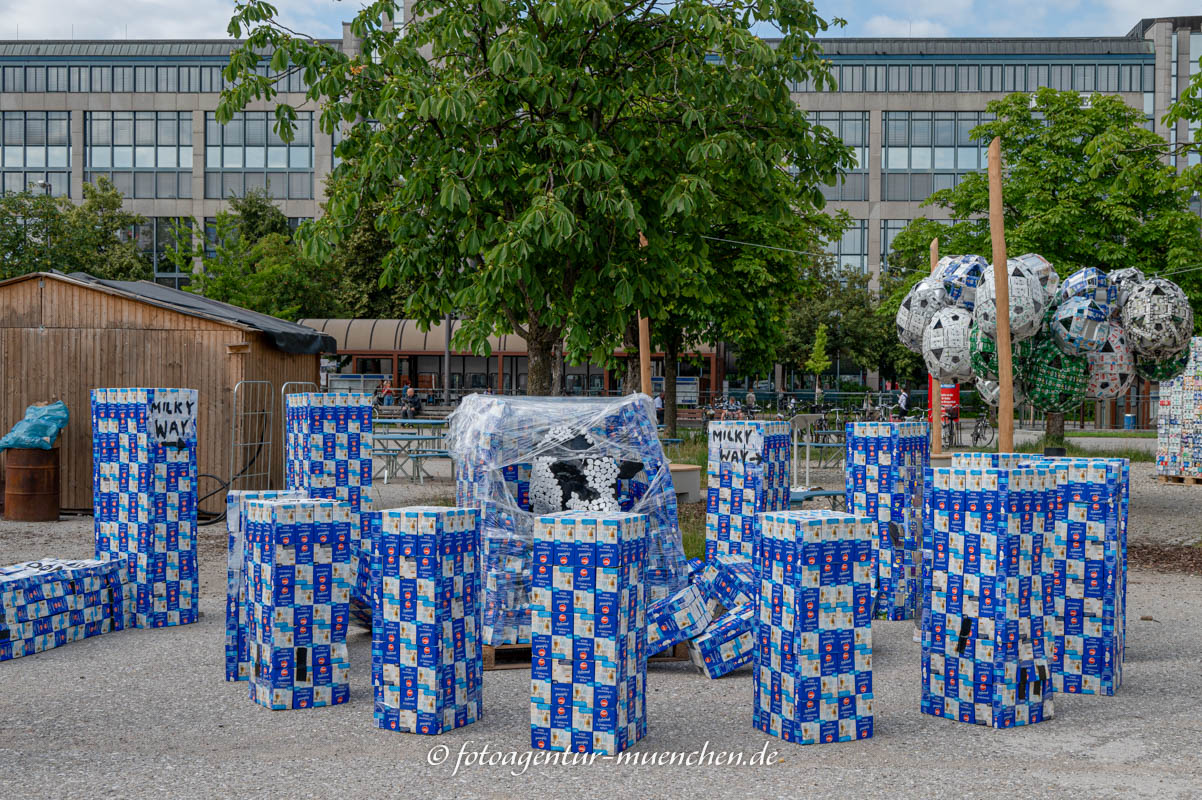 CLIMATE DOMINO - THE WILKY WAY – Denkmal/Kunstwerk in München