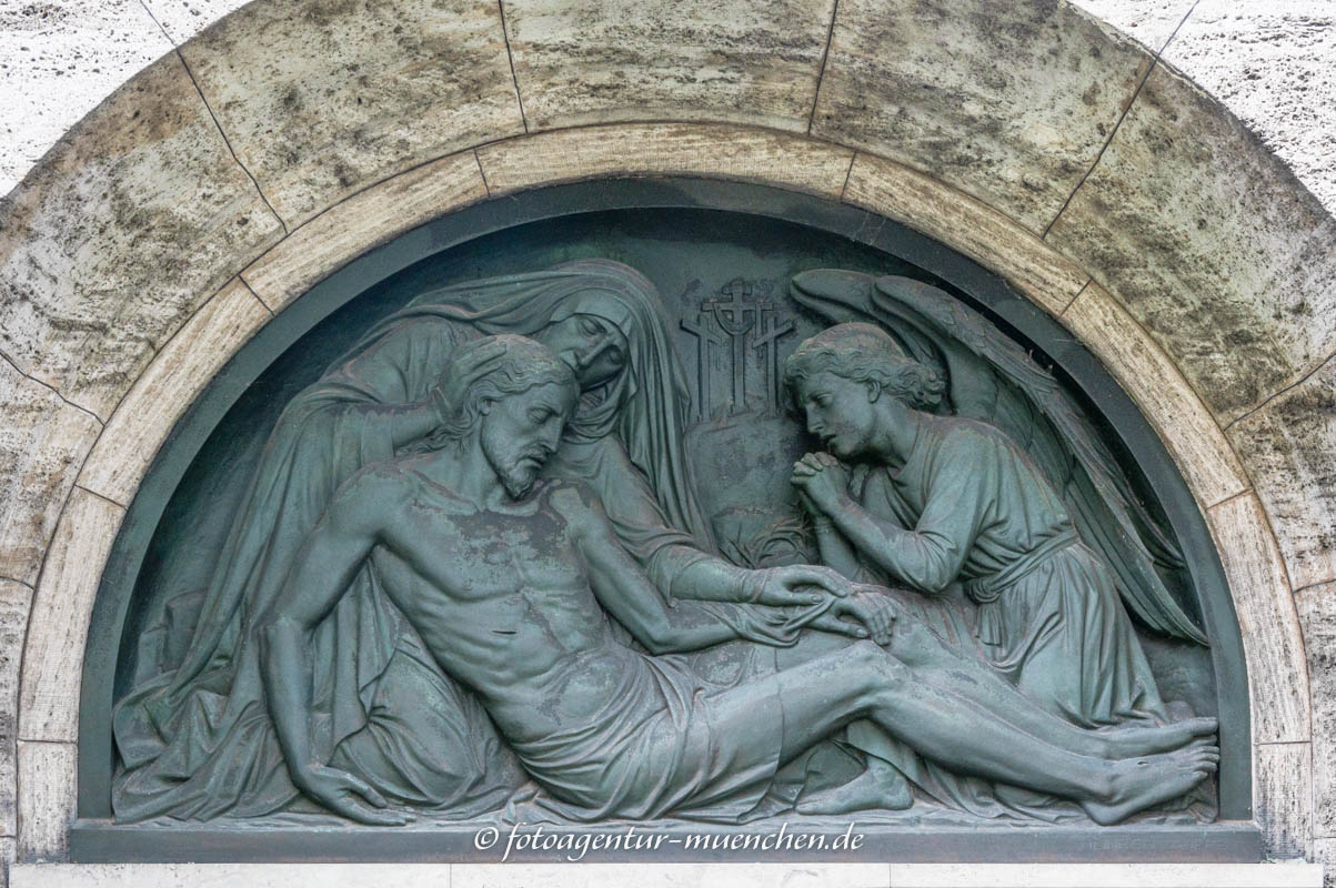 Beweinung Christi – Denkmal/Kunstwerk in München