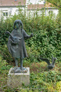 Mädchen mit Gans – Foto aus München
