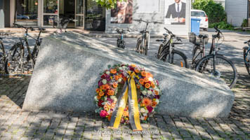 Gedenkstein - Busunglück – Foto aus München