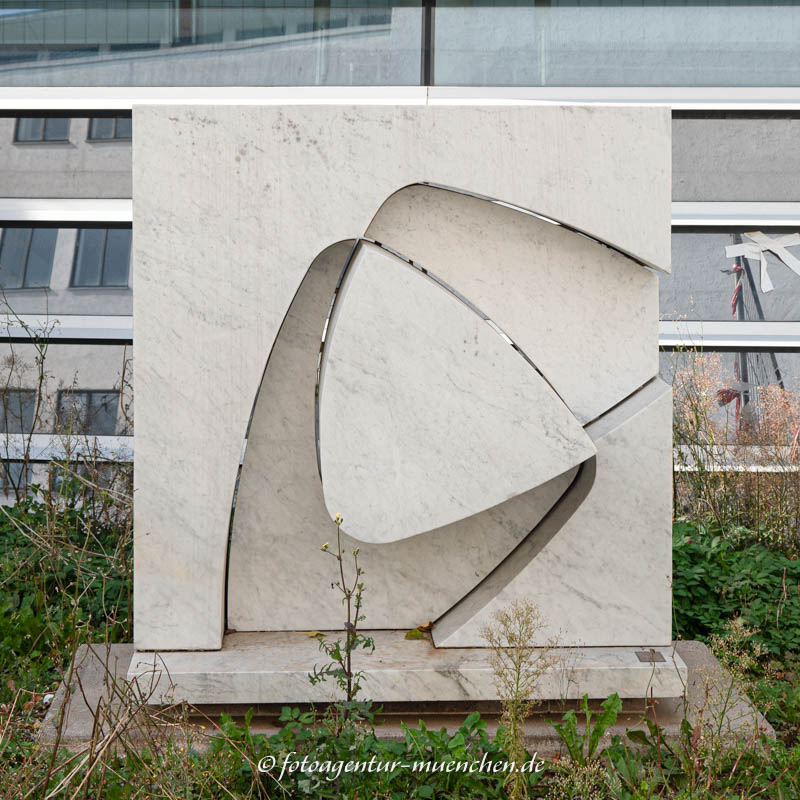 DIVENIRE – Denkmal/Kunstwerk in München