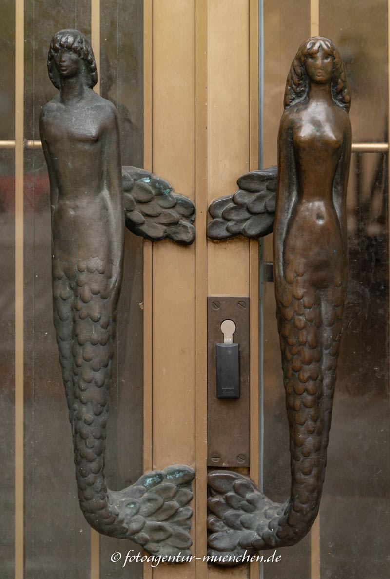 Türgriff - Umspannwerk Landshuter Allee – Denkmal/Kunstwerk in München