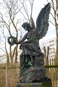 Grabfigur - Engel – Foto aus München