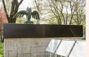 Denkmal für die Gefallenen der Bayerischen Eisenbahntruppech – Foto aus München