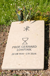 Grab - Gerhard Lohfink – Foto aus München