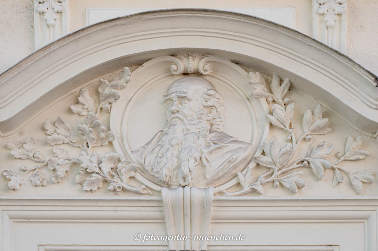 Reliefbüste von Turnvater Jahn – Denkmal/Kunstwerk in München
