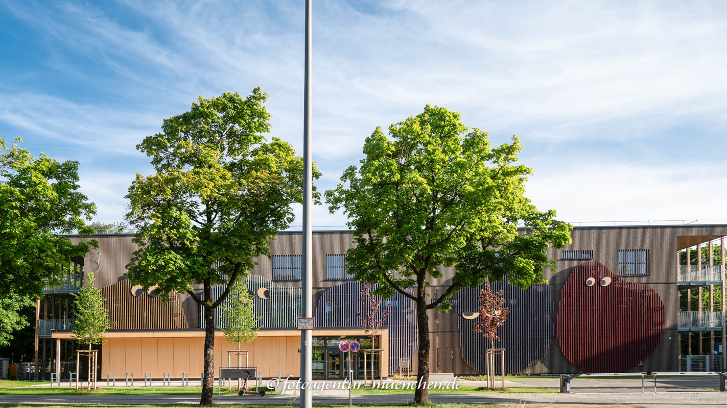 Blobs (Tilia, Carpinus, Betula, Quercus, Prunus) – Denkmal/Kunstwerk in München