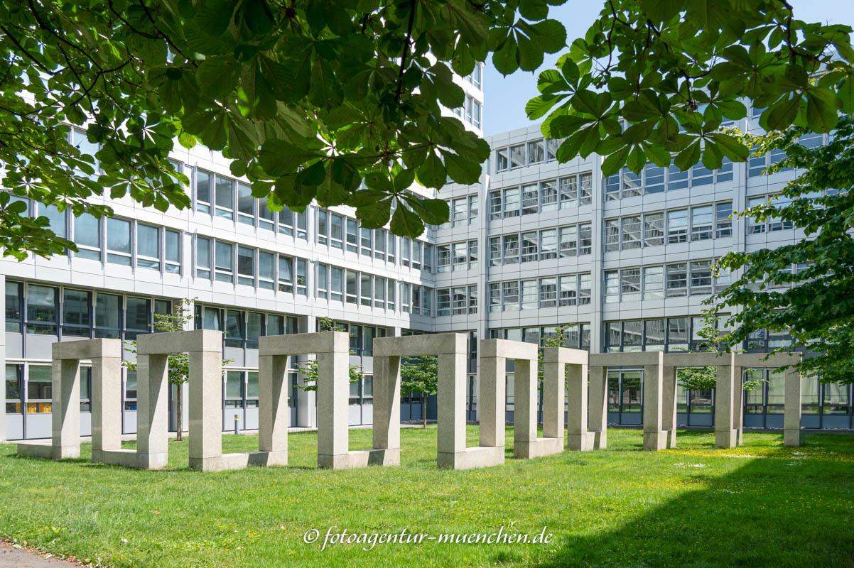 Rhythmus im Raum – Denkmal/Kunstwerk in München
