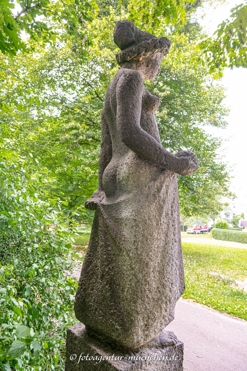 Pomona – Denkmal/Kunstwerk in München