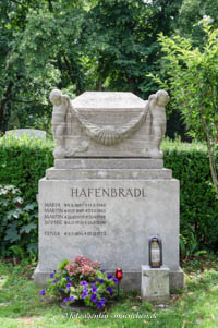 Grab - Hafenbrädl – Foto aus München