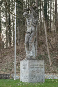  – Denkmal - Opfer der Mordnacht