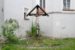 Kreuz - Alte Kath. Kirche St. Johann Baptist – Foto aus München