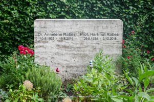  – Grab - Hartmut Rabes