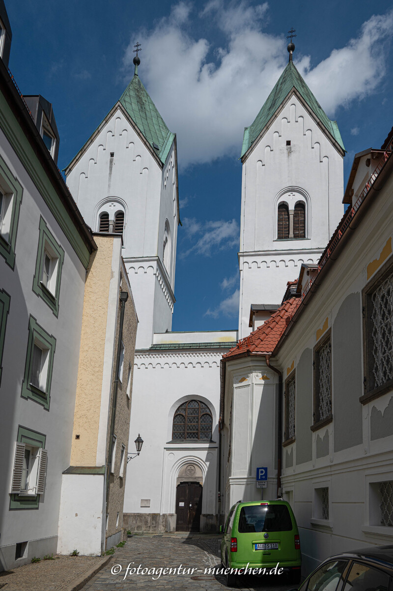 Niedernburg Heiligkreuz