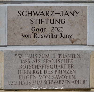 Gedenktafeln - Haus zum schwarzen Adler
