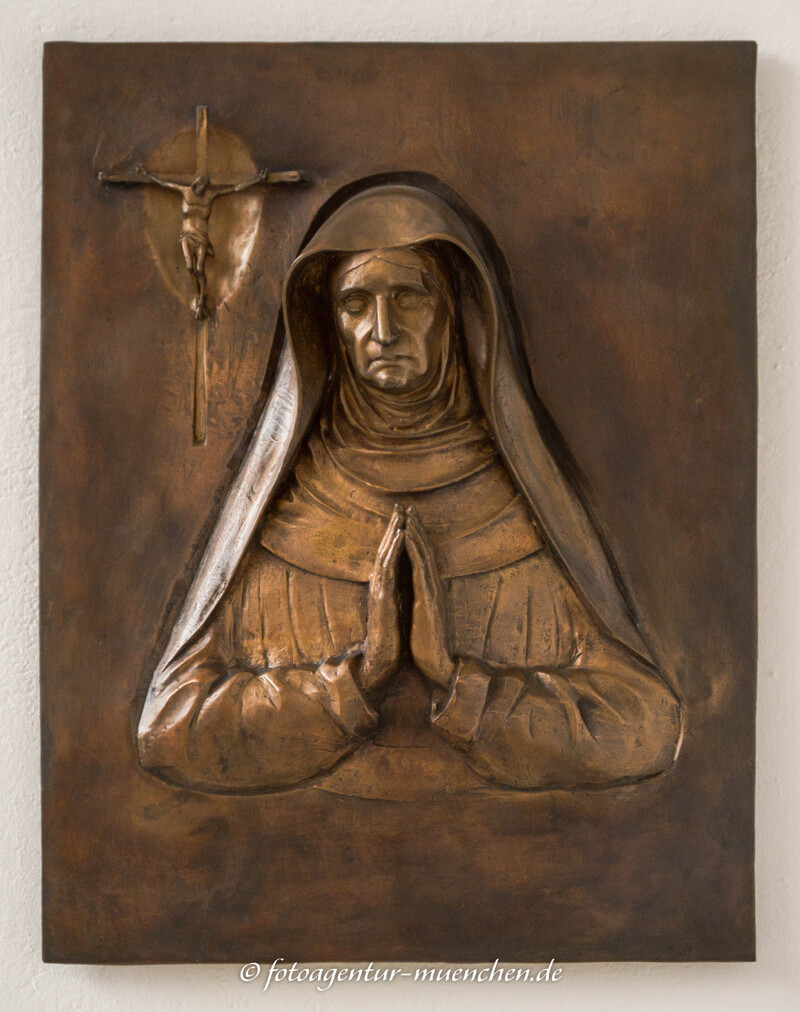 Denkmal - Karolina Gerhardinger – Denkmal/Kunstwerk in München
